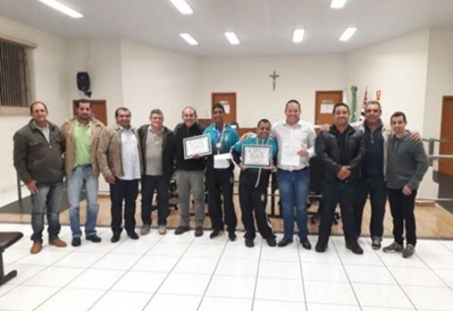 Vereadores prestam homenagem aos atletas medalhistas nos Jogos Regionais ACD de 2017 